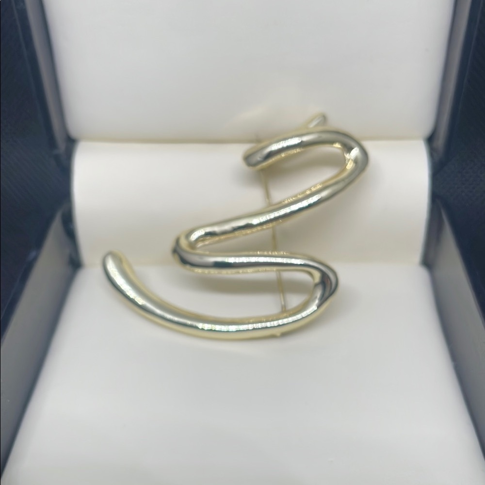 Vintage Jewelry Gold Tone Curved Swirl Brooch Abstract Modern
